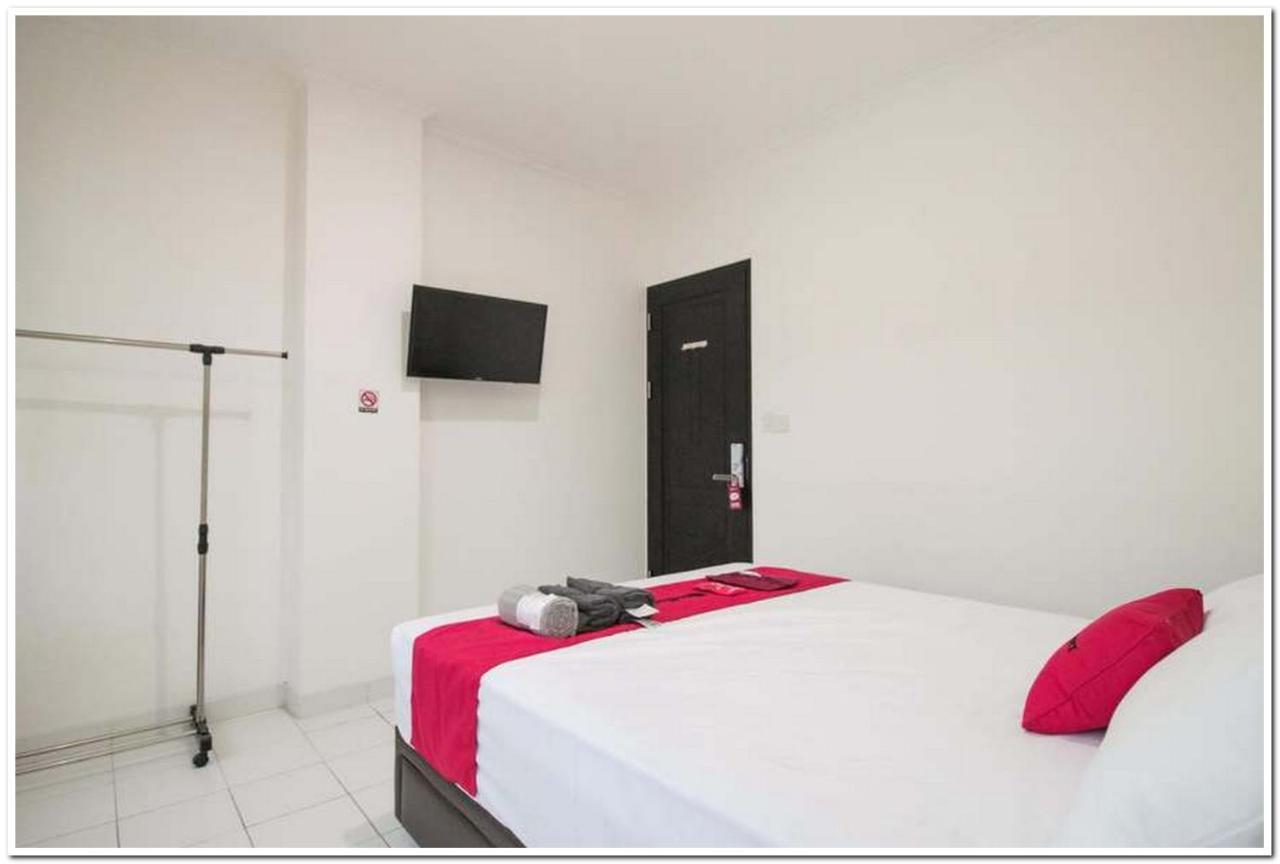 Reddoorz @ Ruko Itc Roxy Mas Hotel Jakarta Kültér fotó